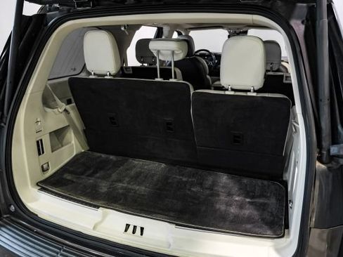Used 2020 Lincoln Navigator Black Label w/ Cargo Convenience Package AWD/4WD image 51