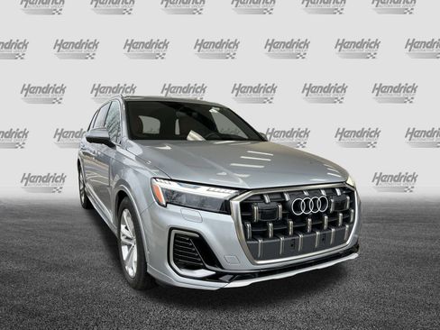 Used 2025 Audi Q7 3.0T Prestige image 2