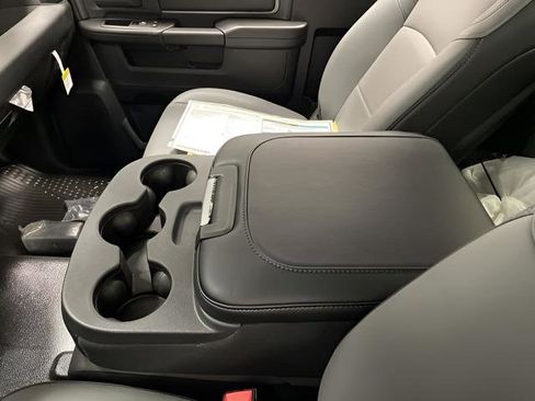 New 2024 RAM 2500 Tradesman w/ Chrome Appearance Group image 23