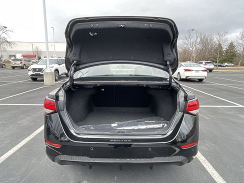 Used 2024 Nissan Sentra S FWD image 35
