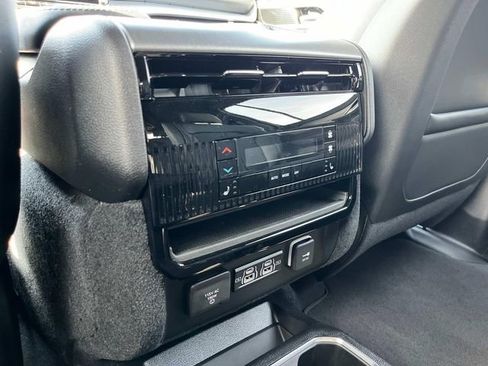 New 2026 Jeep Grand Wagoneer Limited AWD/4WD image 22