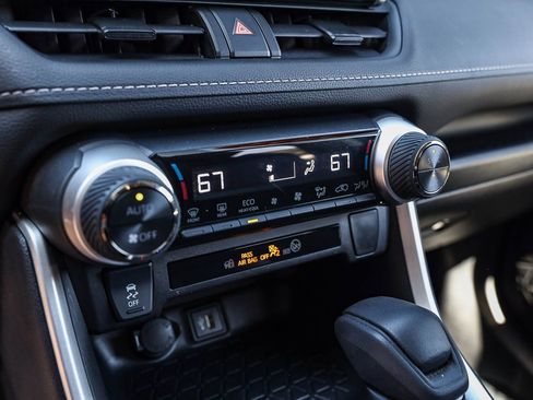 Certified 2025 Toyota RAV4 LE image 20