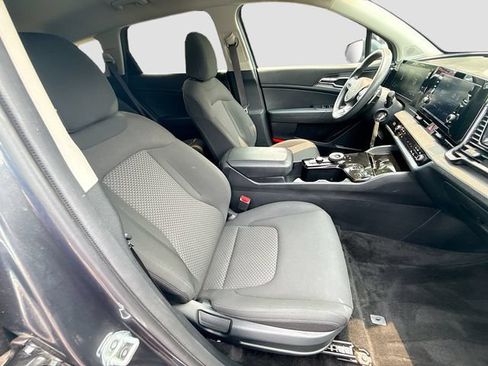 Used 2023 Kia Sportage LX AWD/4WD image 34