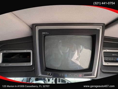 Used 2003 Ford E-150 and Econoline 150 Commercial Van 3D image 41