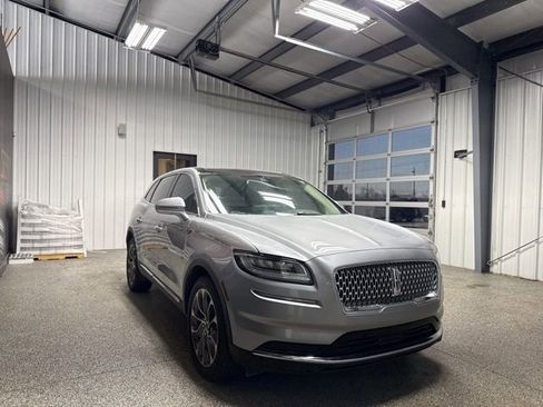 Used 2022 Lincoln Nautilus Reserve image 19