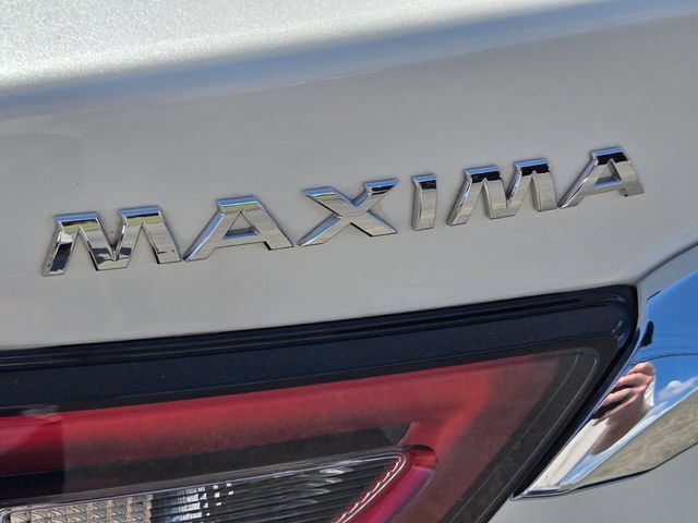 Used 2023 Nissan Maxima Platinum w/ Sport Mat Group FWD image 17