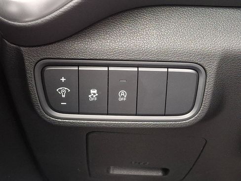 Used 2025 Kia Soul LX image 25