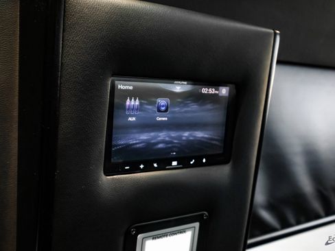 Used 2023 Mercedes-Benz Sprinter 3500 w/ Parking Package image 94