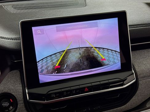 Used 2022 Jeep Compass Latitude w/ Sun and Sound Group image 2