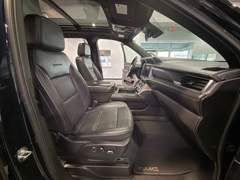 Certified 2024 GMC Yukon Denali image 12