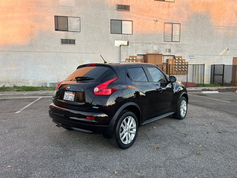 Used 2014 Nissan Juke S image 17