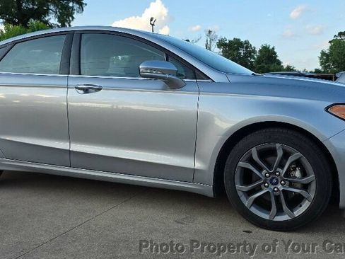 Used 2020 Ford Fusion SEL FWD image 9
