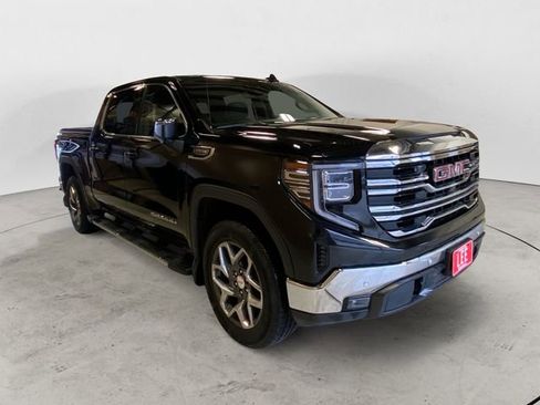 Used 2022 GMC Sierra 1500 SLT w/ SLT Premium Plus Package image 8