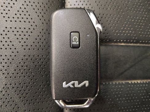 Used 2022 Kia Sorento EX w/ Panoramic Sunroof Package image 32