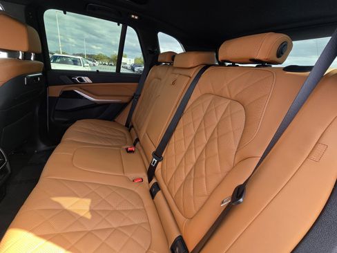 New 2026 BMW X5 xDrive40i w/ Executive Package image 10