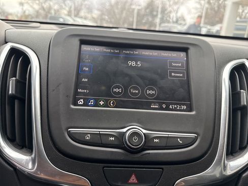 Used 2020 Chevrolet Equinox LT image 23