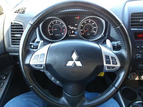 Used 2013 Mitsubishi Outlander Sport ES AWD/4WD image 14
