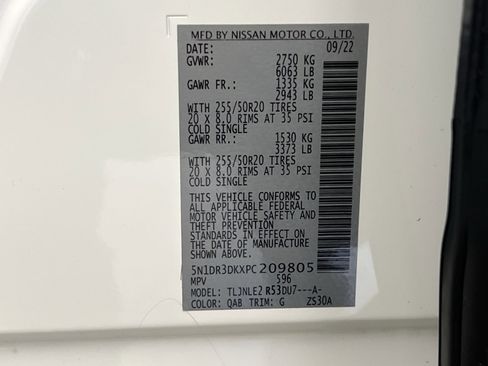 Used 2023 Nissan Pathfinder Platinum image 36