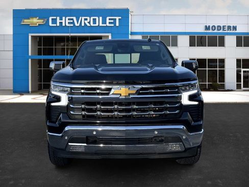 Used 2024 Chevrolet Silverado 1500 LTZ w/ Technology Package image 7