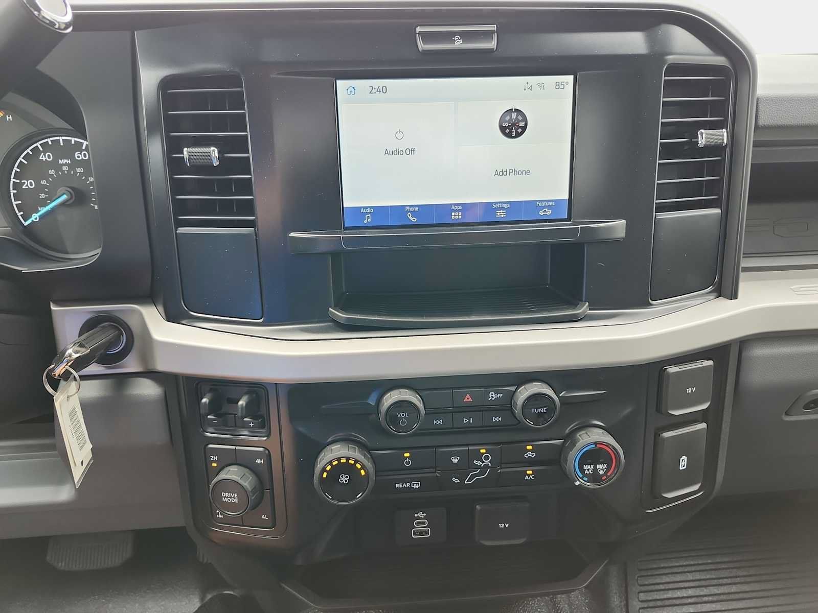 New 2026 Ford F250 XL w/ XL Off-Road Package AWD/4WD image 13