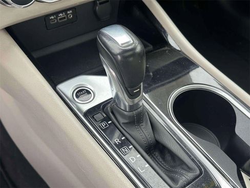 Used 2020 Nissan Altima 2.5 SV image 30