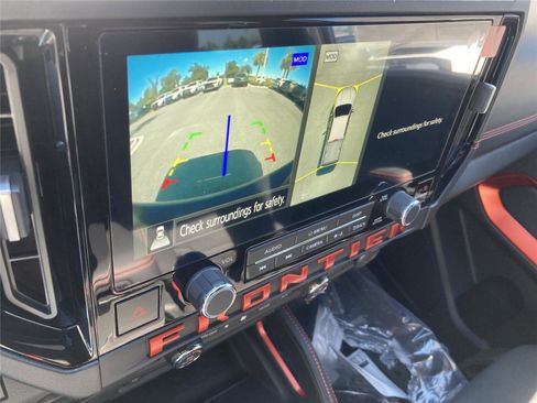 New 2026 Nissan Frontier PRO-4X w/ Pro-4x Convenience Package image 15