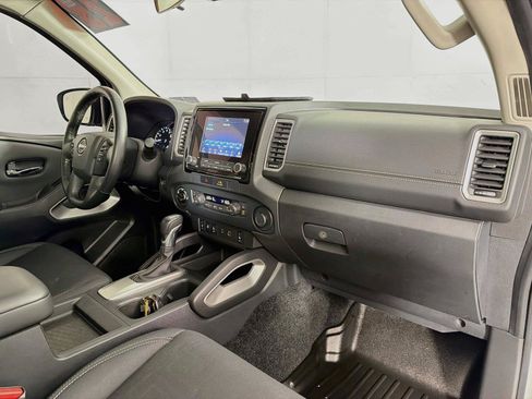Used 2023 Nissan Frontier SV w/ Technology Package AWD/4WD image 31