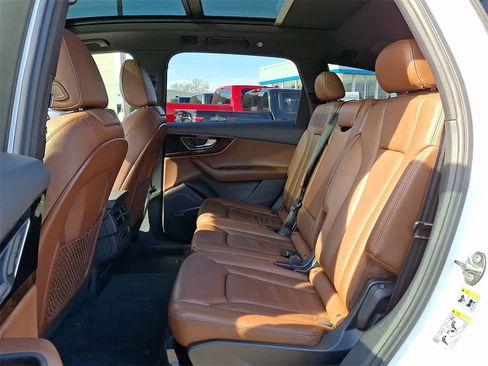 Used 2017 Audi Q7 3.0T Premium Plus w/ Premium Plus Package image 9