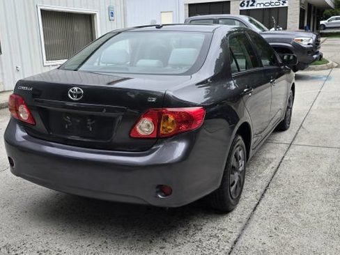 Used 2010 Toyota Corolla LE FWD image 5