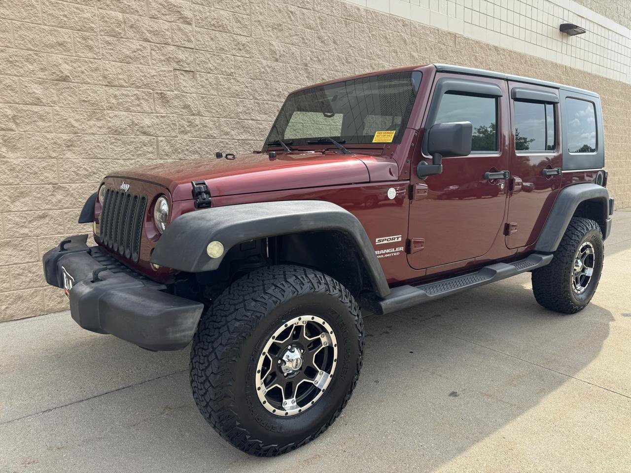 Used 2010 Jeep Wrangler Unlimited Sport w/ Trailer Tow Group AWD/4WD image 2
