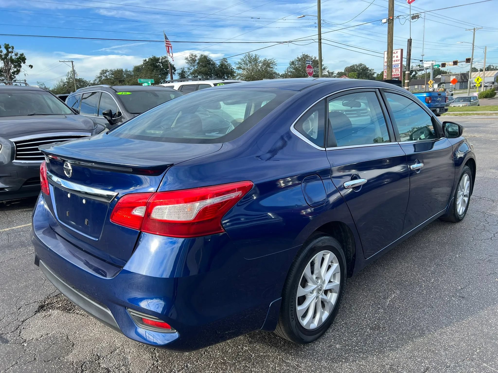 Used 2019 Nissan Sentra S w/ Appearance Package FWD image 5