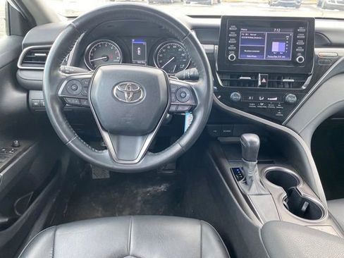 Used 2023 Toyota Camry SE image 6