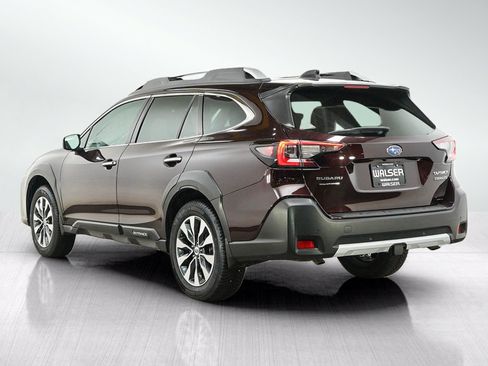 Used 2023 Subaru Outback Touring XT AWD/4WD image 3
