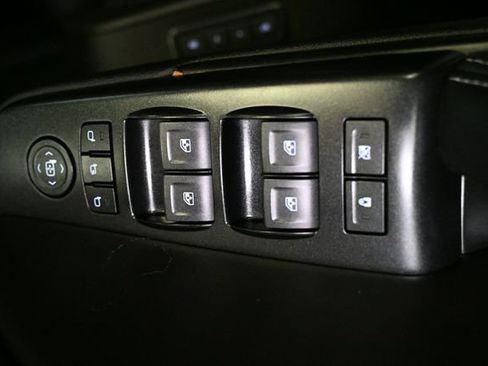 Used 2019 Chevrolet Suburban Premier AWD/4WD image 52