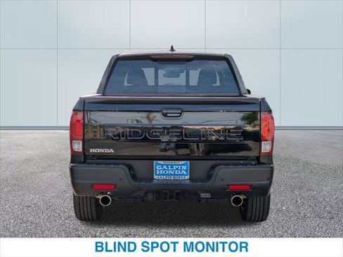 Certified 2025 Honda Ridgeline Black Edition image 8