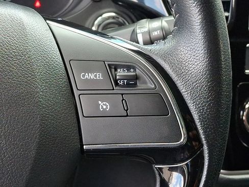 Used 2019 Mitsubishi Outlander SE AWD/4WD image 23