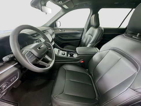 New 2026 Jeep Grand Cherokee L Limited AWD/4WD image 14