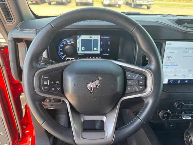 Used 2024 Ford Bronco Badlands w/ Sasquatch Package AWD/4WD image 11
