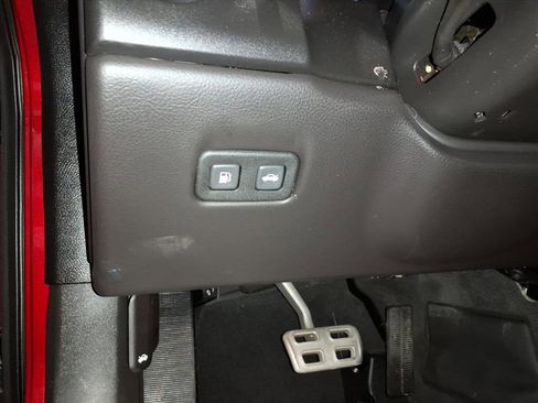 Used 2008 Chevrolet Corvette Coupe w/ Z51 Performance Package image 18