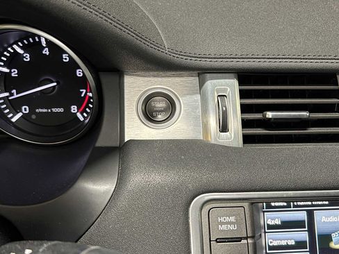 Used 2015 Land Rover Range Rover Evoque Pure Plus image 28