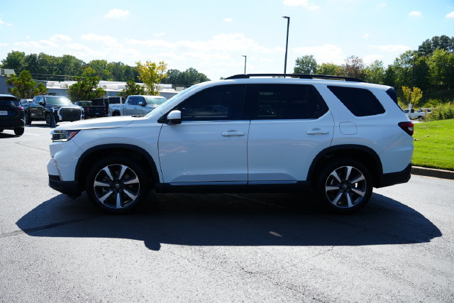 Used 2025 Honda Pilot Elite image 4