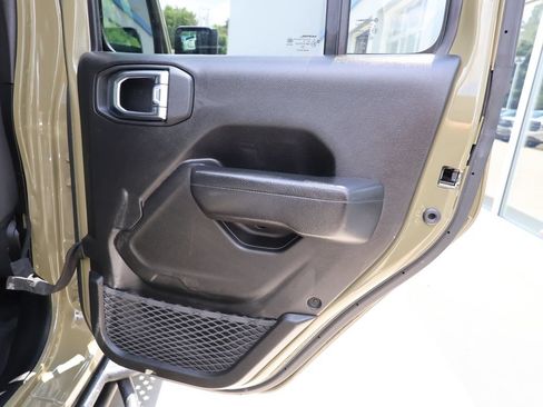 Used 2025 Jeep Wrangler Unlimited Sport AWD/4WD image 29