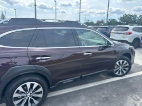 Used 2023 Subaru Outback Touring AWD/4WD image 3