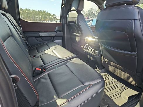 Used 2022 Ford F150 Lariat w/ Equipment Group 502A High image 14