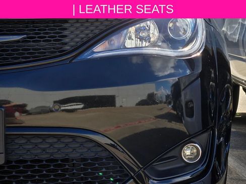 Used 2018 Chrysler Pacifica Limited w/ Advanced Safetytec Group FWD image 9