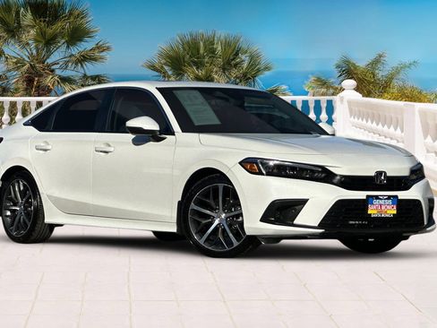 Used 2024 Honda Civic Touring image 2