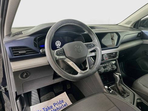 Used 2024 Volkswagen Taos SE AWD/4WD image 9