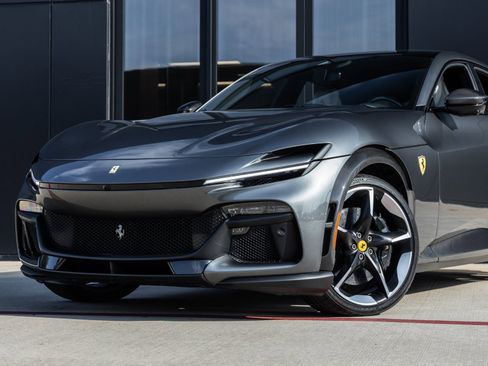 Used 2024 Ferrari Purosangue image 3