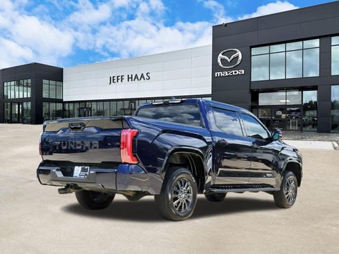 Used 2023 Toyota Tundra Platinum AWD/4WD image 3