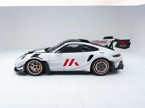 Certified 2025 Porsche 911 GT3 RS image 2